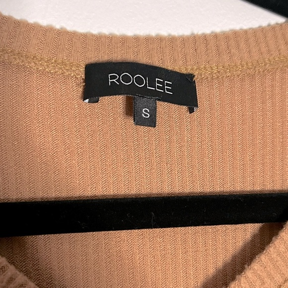 Roolee Ribbed V-Neck Sweater - Women’s Small in Camel - Picture 2 of 6